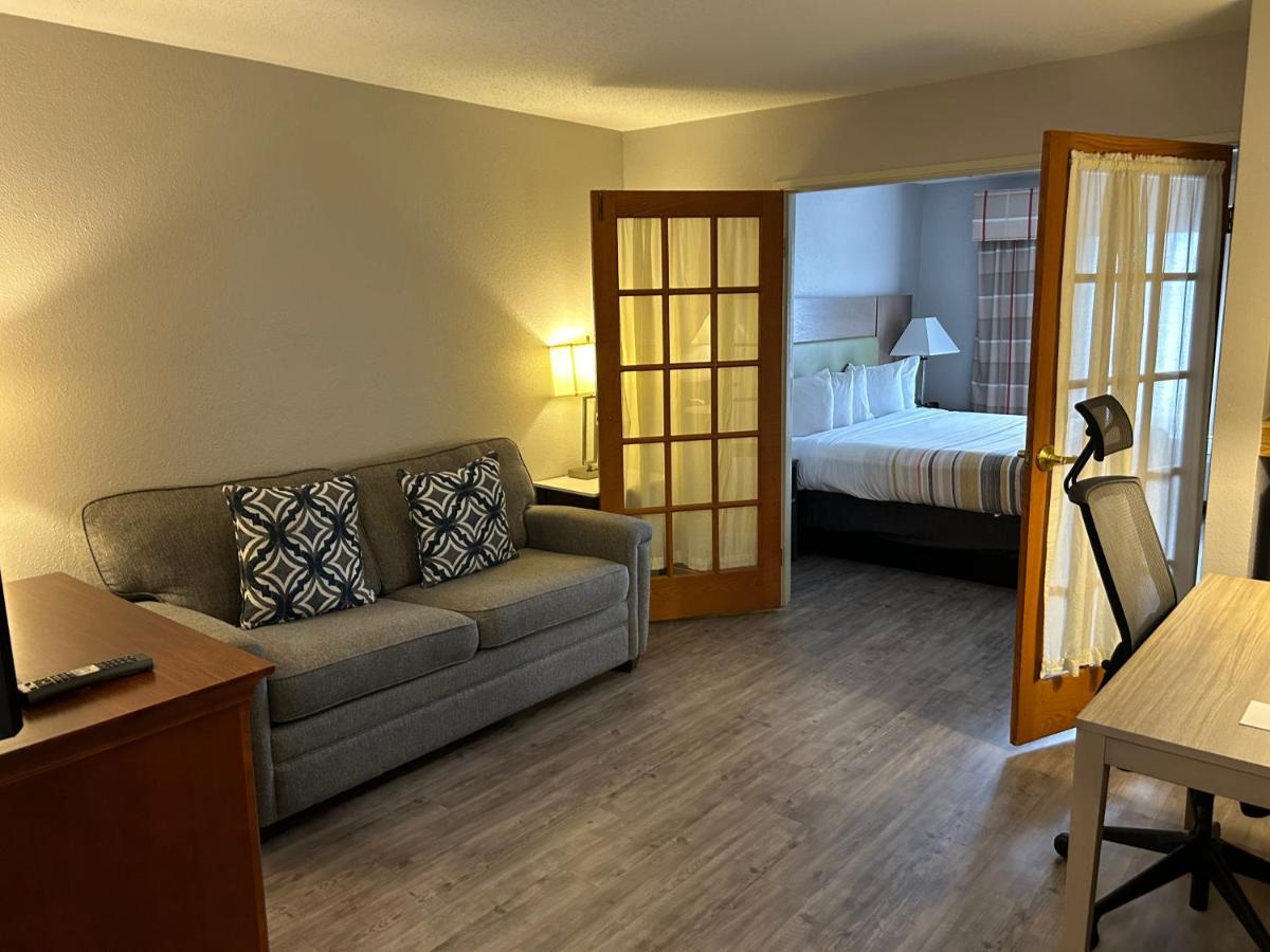 Country Inn & Suites By Radisson, Grand Rapids Airport, Mi Dış mekan fotoğraf