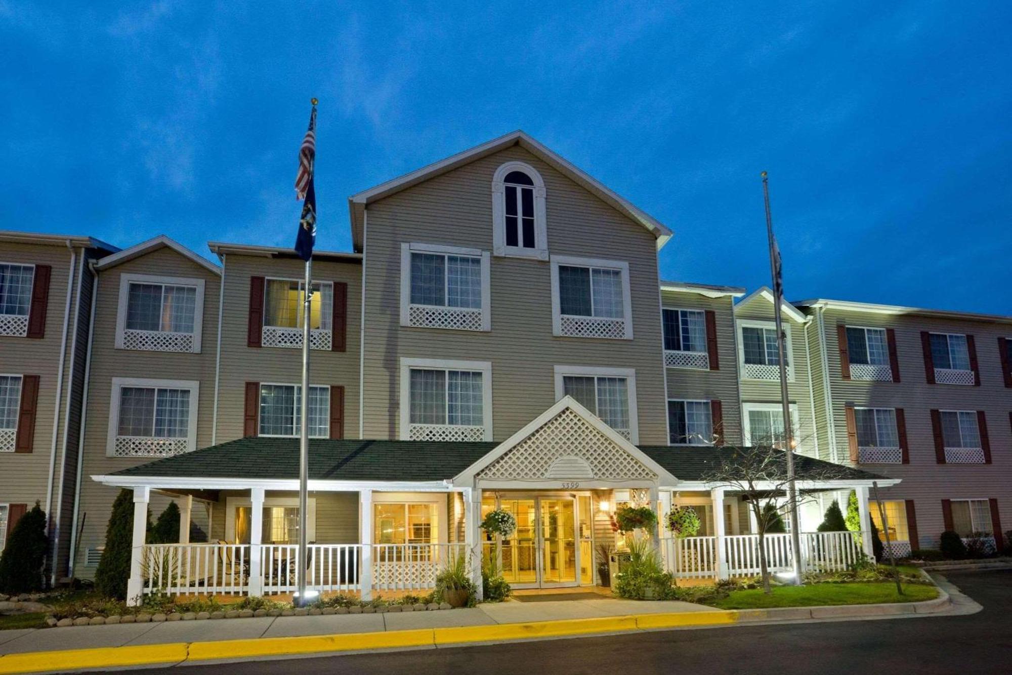 Country Inn & Suites By Radisson, Grand Rapids Airport, Mi Dış mekan fotoğraf